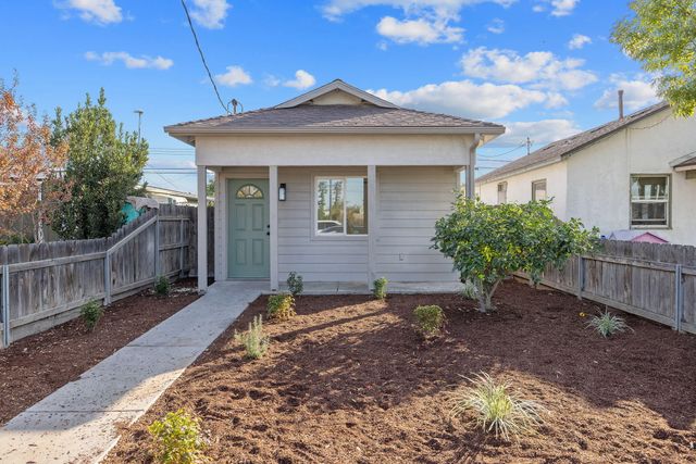 1633 Chase Avenue, Corcoran, CA 93212