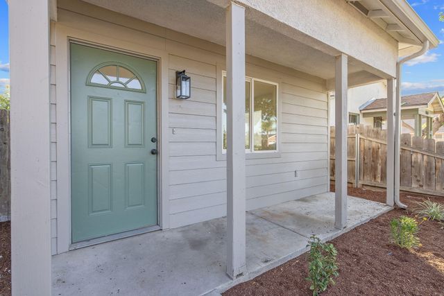 1633 Chase Avenue, Corcoran, CA 93212