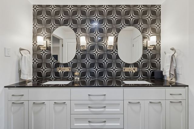 9515 Robin Meadow Drive, Dallas, TX 75243