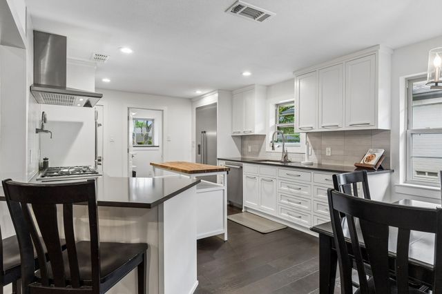 9515 Robin Meadow Drive, Dallas, TX 75243