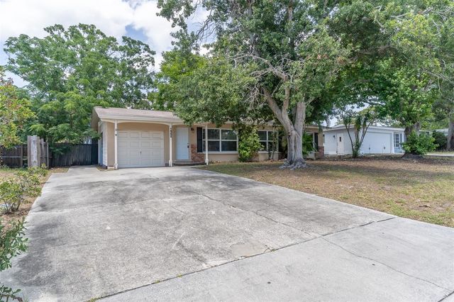 1542 CARROLL STREET, Clearwater, FL 33755