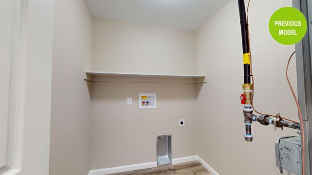 2301 23rd Ave NW, Minot, ND 58703