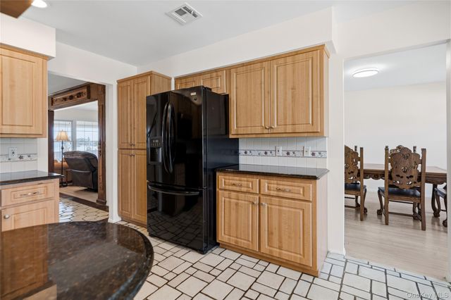 1340 Beech Street, Atlantic Beach, NY 11509