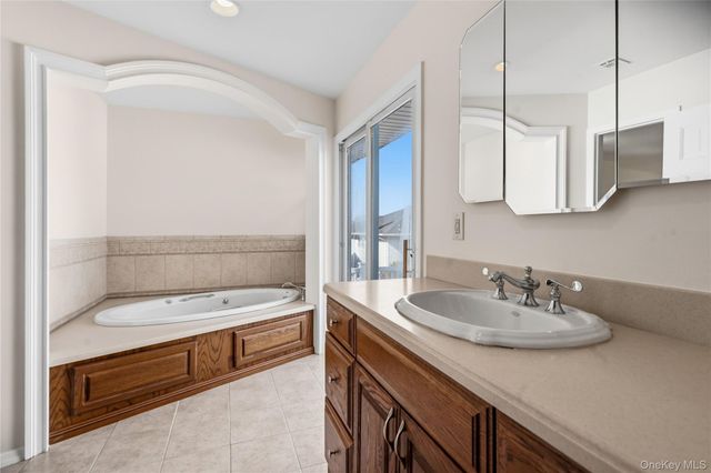 1340 Beech Street, Atlantic Beach, NY 11509