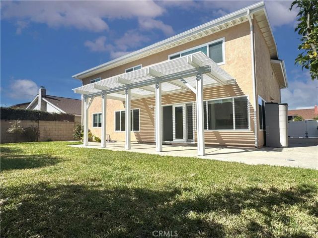 9872 Kings Canyon, Huntington Beach, CA 92646