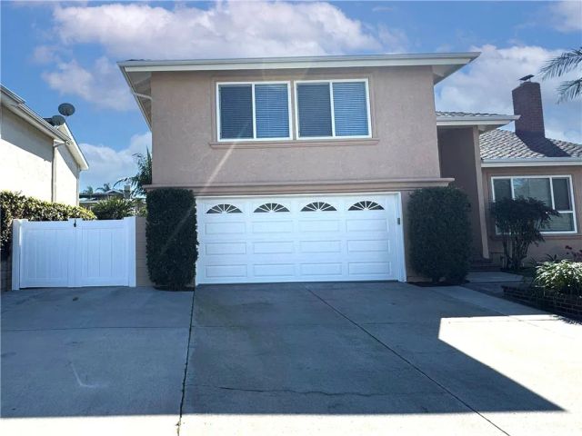 9872 Kings Canyon, Huntington Beach, CA 92646