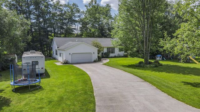 161 E Sauble Drive, Free Soil, MI 49411