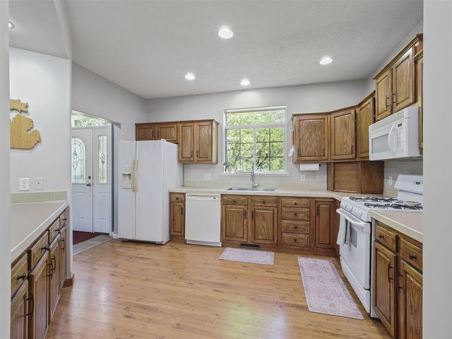 161 E Sauble Drive, Free Soil, MI 49411