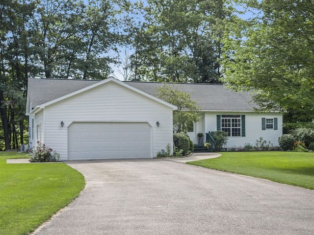 161 E Sauble Drive, Free Soil, MI 49411