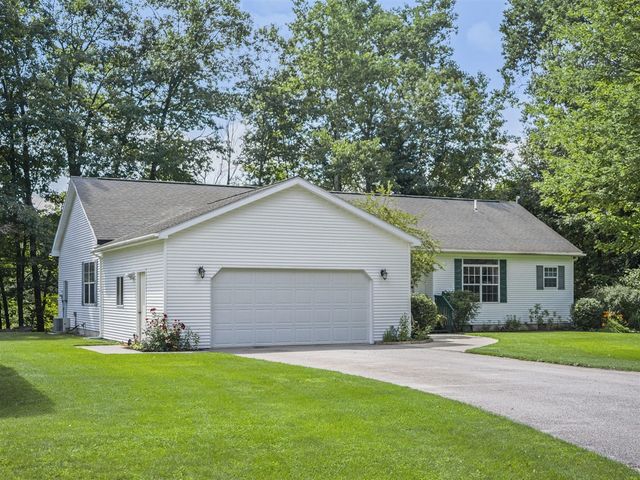 161 E Sauble Drive, Free Soil, MI 49411
