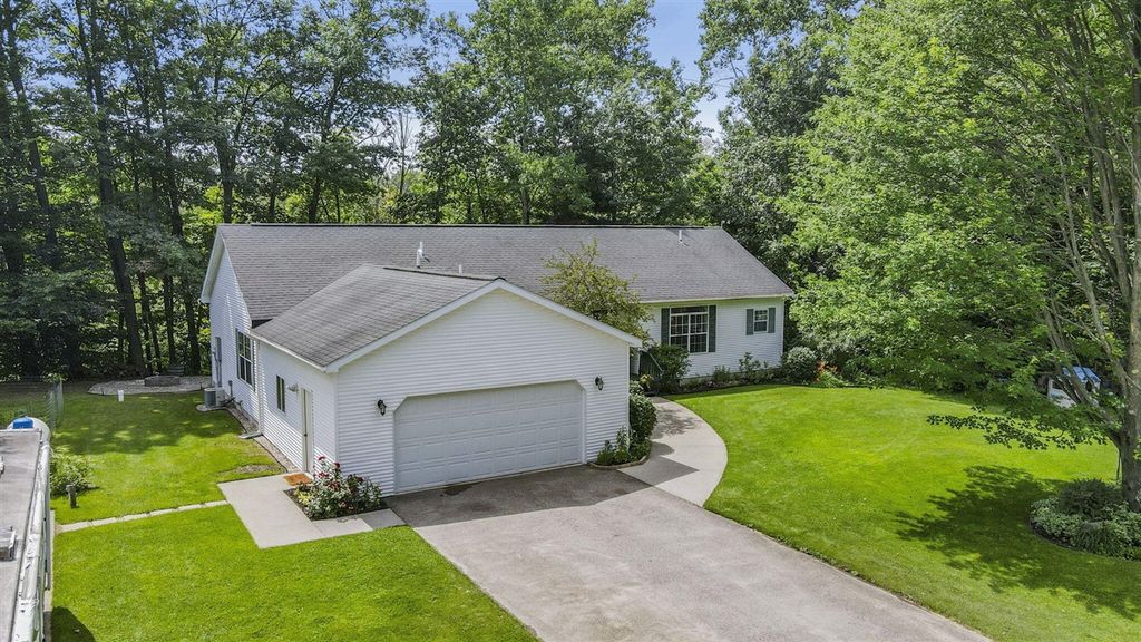 161 E Sauble Drive, Free Soil, MI 49411