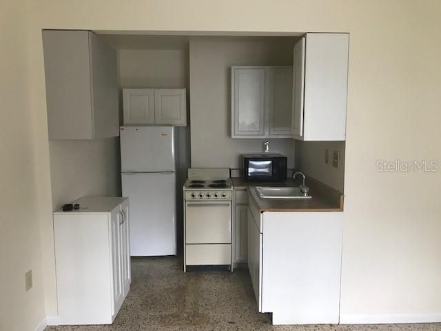 2117 BAY STREET 2, Sarasota, FL 34237
