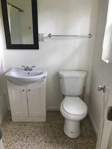 2117 BAY STREET 2, Sarasota, FL 34237