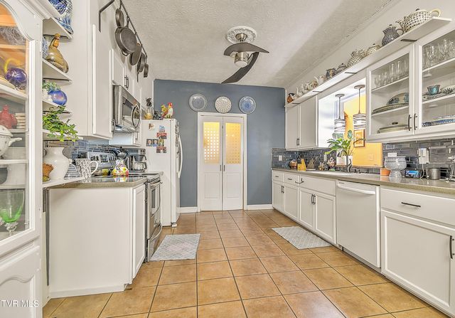 1009 Cox Trail Place, Kingsport, TN 37660