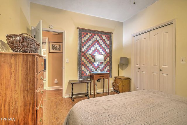 1009 Cox Trail Place, Kingsport, TN 37660