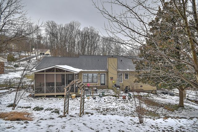 1009 Cox Trail Place, Kingsport, TN 37660