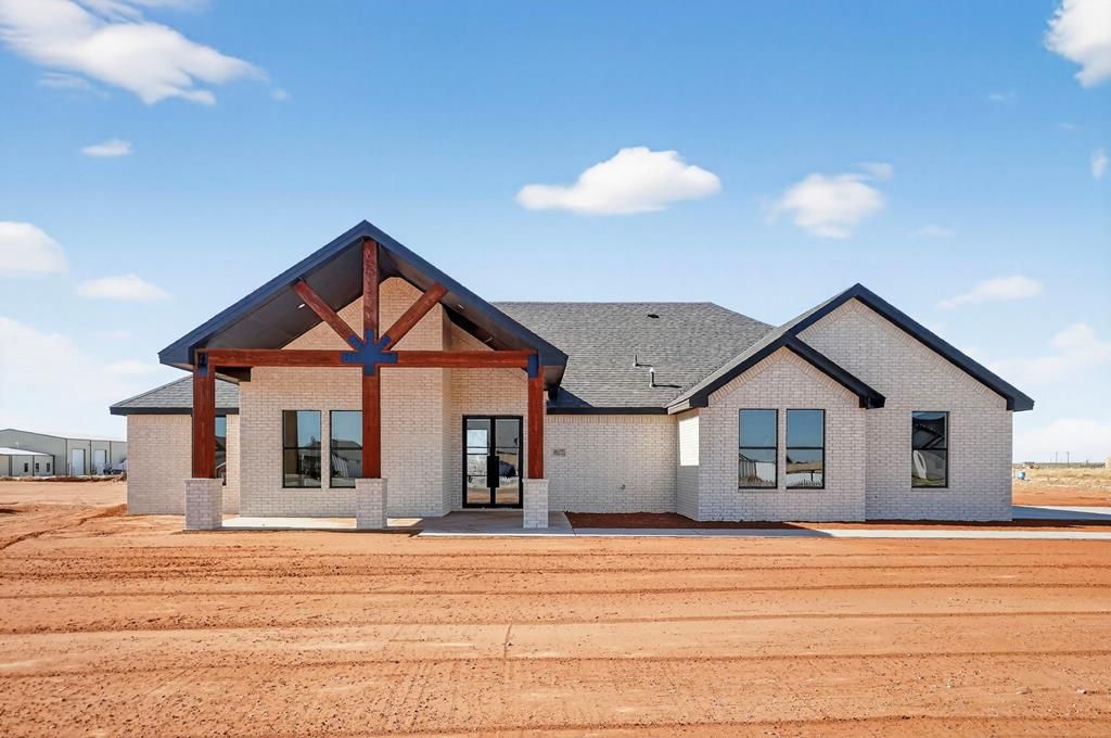 16175 N Pura Vida Ave, Gardendale, TX 79758