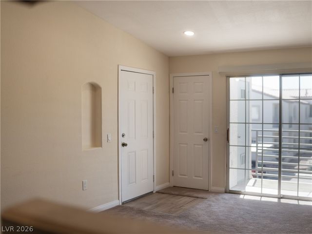 3318 North DECATUR Boulevard 2149, Las Vegas, NV 89130