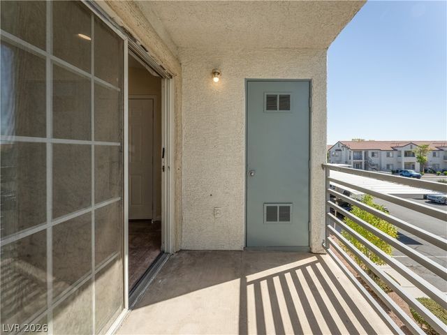 3318 North DECATUR Boulevard 2149, Las Vegas, NV 89130