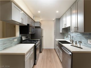 3318 North DECATUR Boulevard 2149, Las Vegas, NV 89130