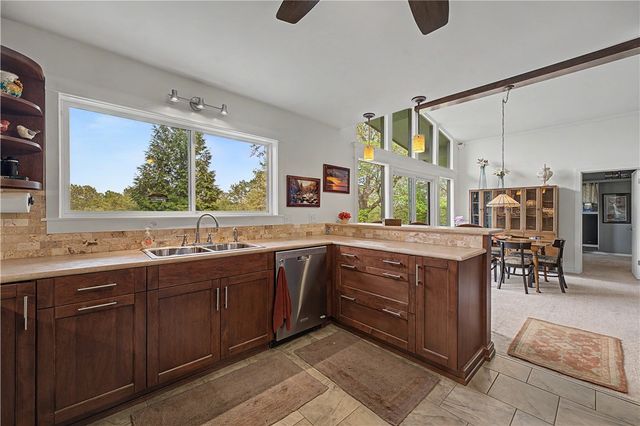 22 Tamworth Circle, Bella Vista, AR 72715