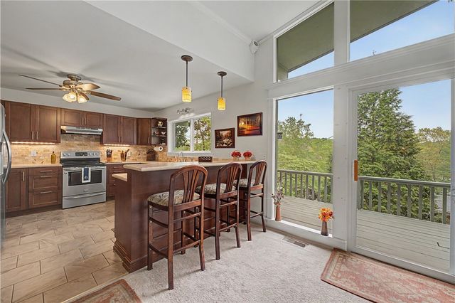 22 Tamworth Circle, Bella Vista, AR 72715