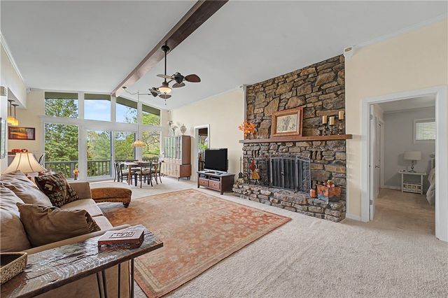 22 Tamworth Circle, Bella Vista, AR 72715