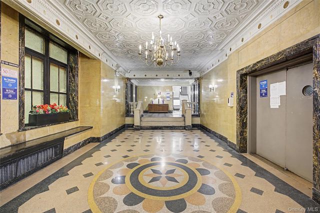 850 Saint Marks Avenue Saint Marks Avenue 2H, Brooklyn, NY 11213