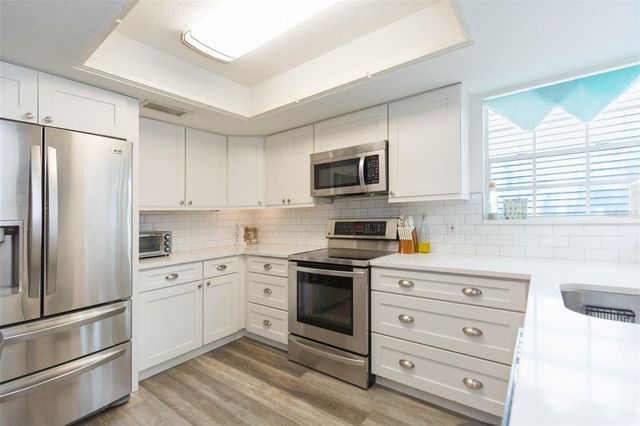 4210 W ROLAND STREET, Tampa, FL 33609