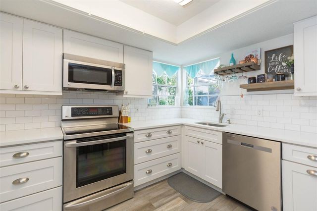 4210 W ROLAND STREET, Tampa, FL 33609