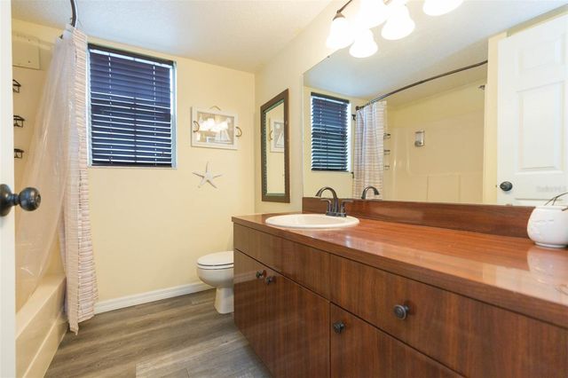 4210 W ROLAND STREET, Tampa, FL 33609