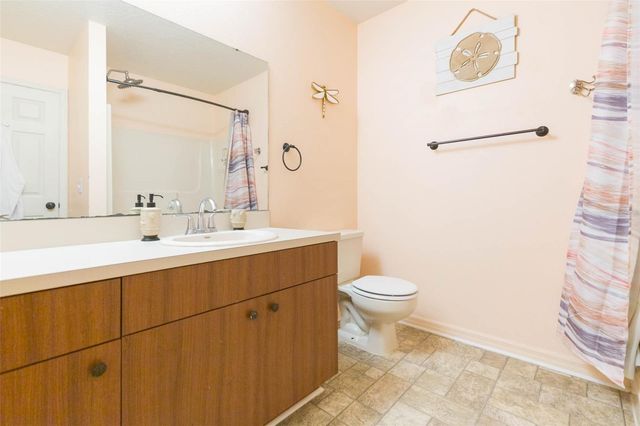 4210 W ROLAND STREET, Tampa, FL 33609