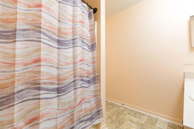 4210 W ROLAND STREET, Tampa, FL 33609