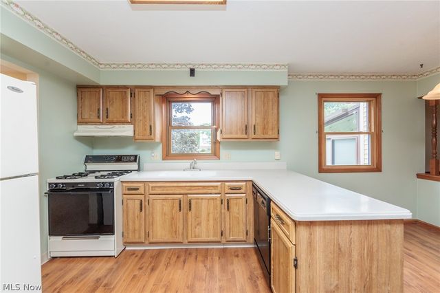 3880 Clearwater Drive, Parma, OH 44134