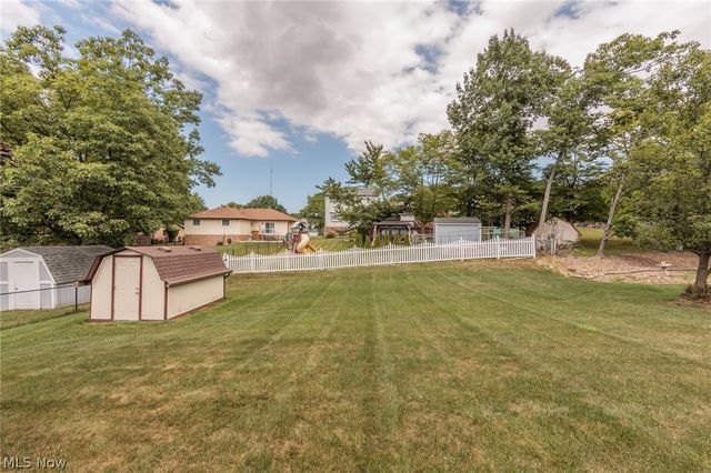 3880 Clearwater Drive, Parma, OH 44134