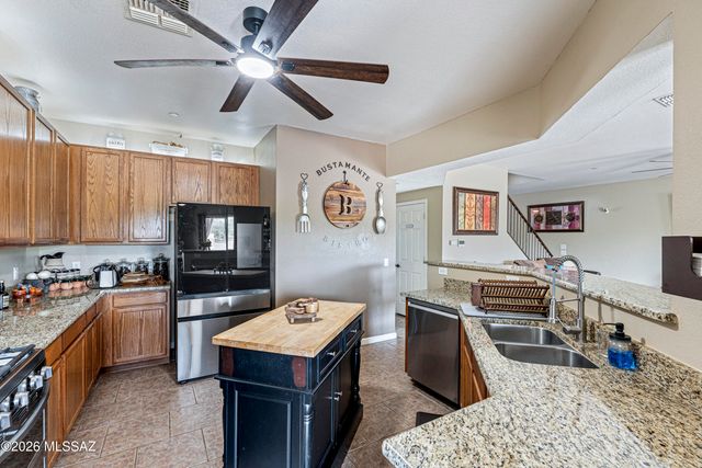 5471 W Copperhead Drive, Tucson, AZ 85742