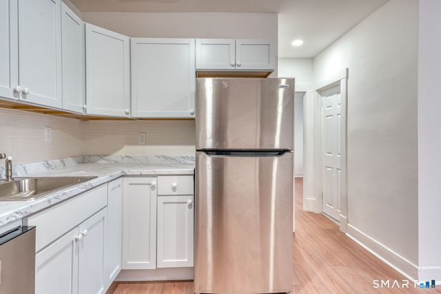 152 Oak Street 1S, New Britain, CT 06051