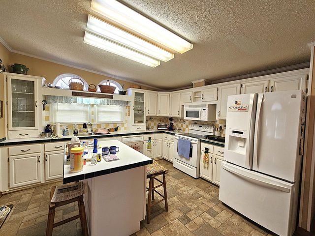 147 OLD COUNTY RD, Mineral, VA 23117