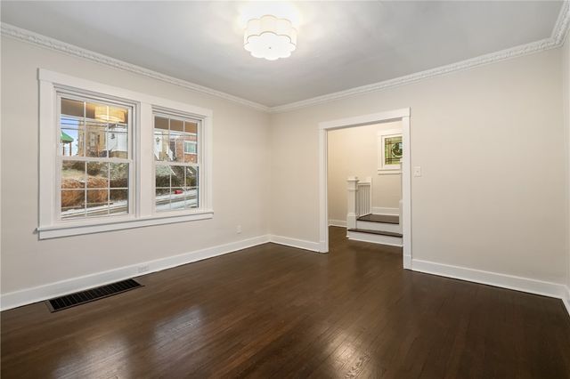 615 Woodbourne Ave, Brookline, PA 15226