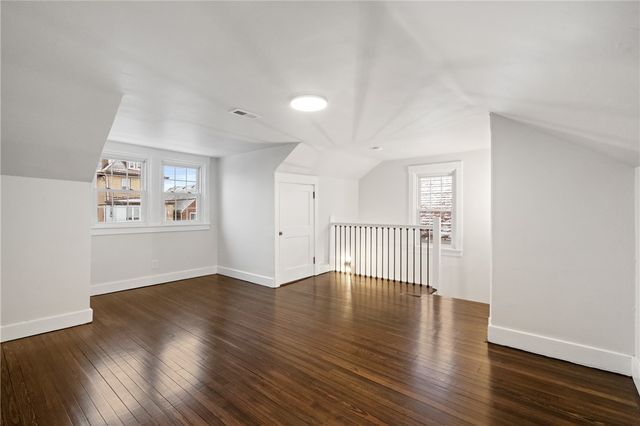 615 Woodbourne Ave, Brookline, PA 15226