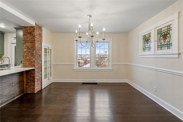 615 Woodbourne Ave, Brookline, PA 15226