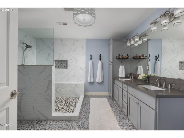 3763 ROCKY CREEK Ave, Depoe Bay, OR 97341