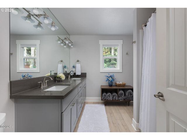 3763 ROCKY CREEK Ave, Depoe Bay, OR 97341