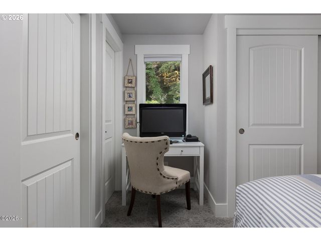 3763 ROCKY CREEK Ave, Depoe Bay, OR 97341