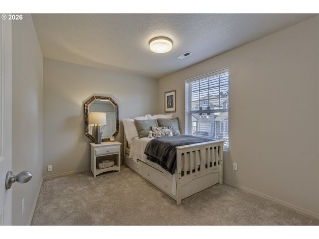 593 Sw 207TH Ave, Beaverton, OR 97006