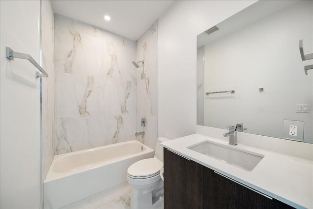 1052 N Victoria Park Road, Fort Lauderdale, FL 33304