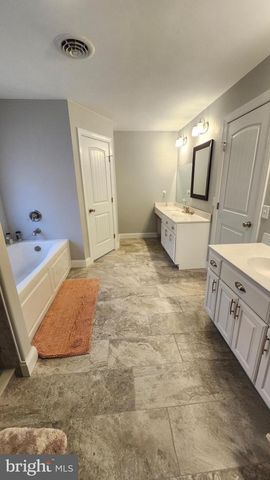 2510 SOMERSET RD, Chambersburg, PA 17202