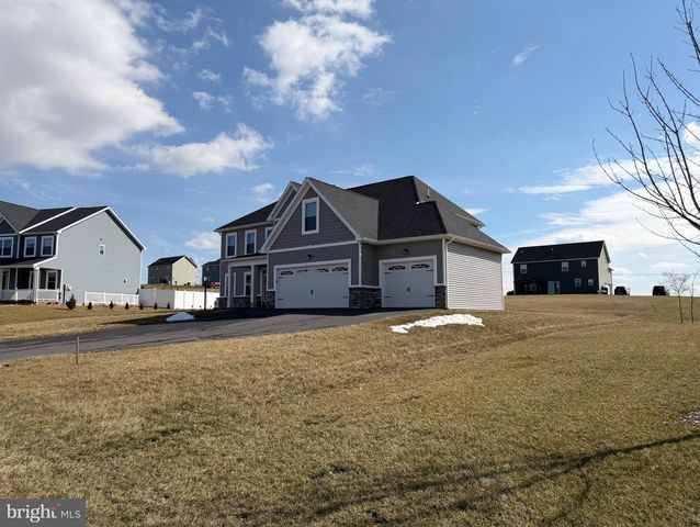 2510 SOMERSET RD, Chambersburg, PA 17202