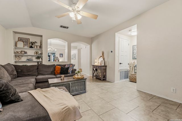 6606 Prescott Dam, San Antonio, TX 78233