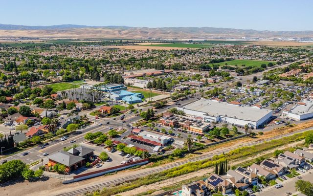 1610 Bondy Lane, Tracy, CA 95376